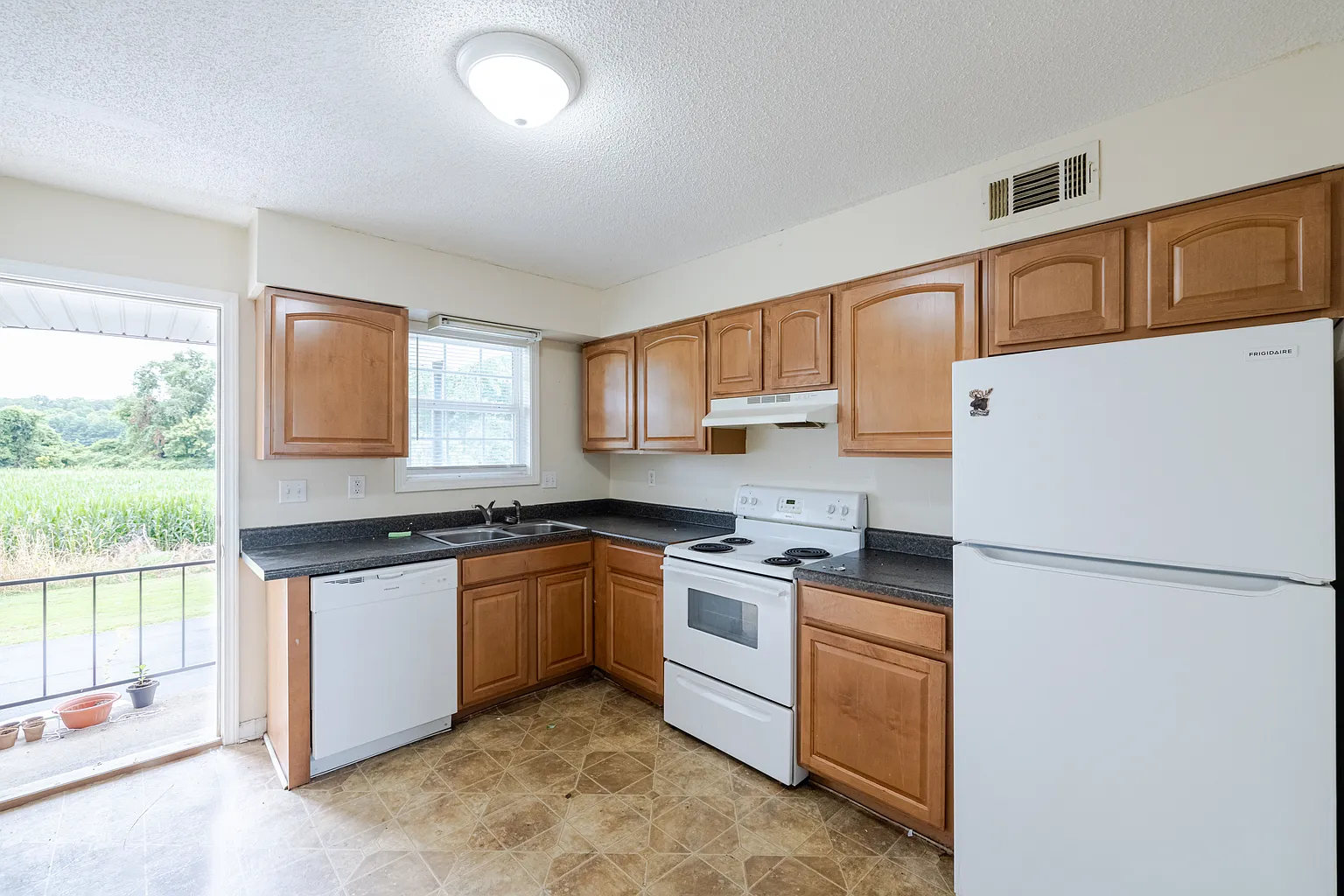 Apartment features at Villages of Autumnwood